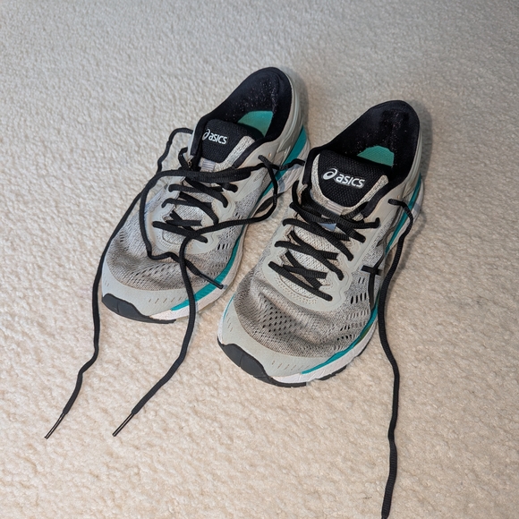 ASICS Gray and Teal Running Shoes - Picture 5 of 9